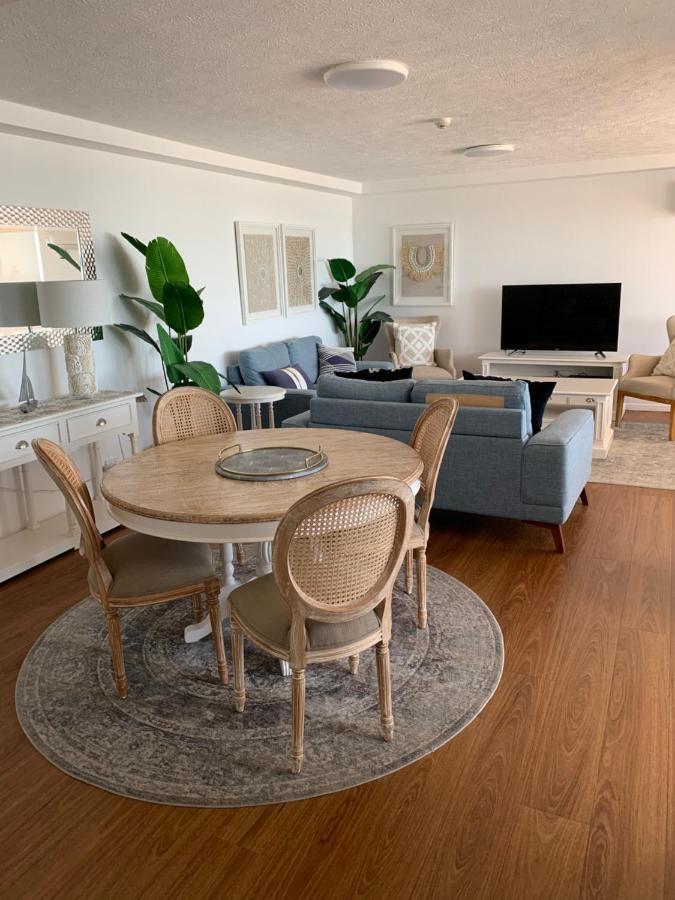 Pacific Regis Beachfront Holiday Apartments Gold Coast Ngoại thất bức ảnh