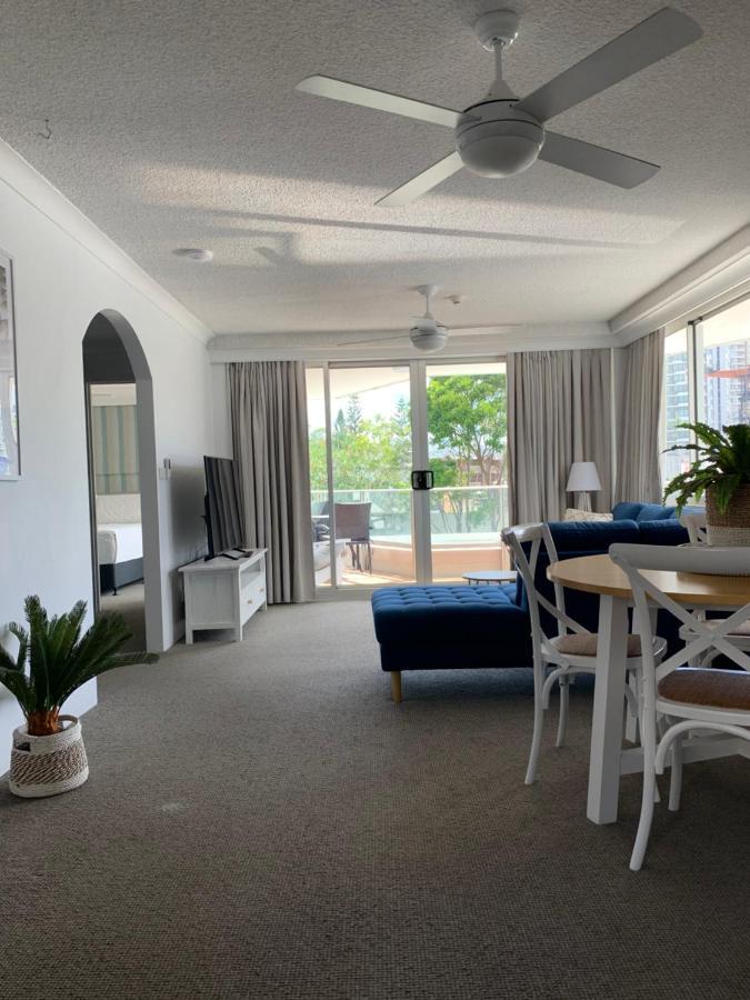 Pacific Regis Beachfront Holiday Apartments Gold Coast Ngoại thất bức ảnh