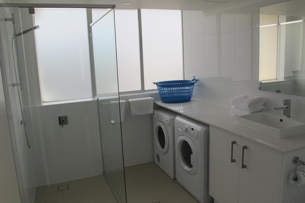 Pacific Regis Beachfront Holiday Apartments Gold Coast Ngoại thất bức ảnh